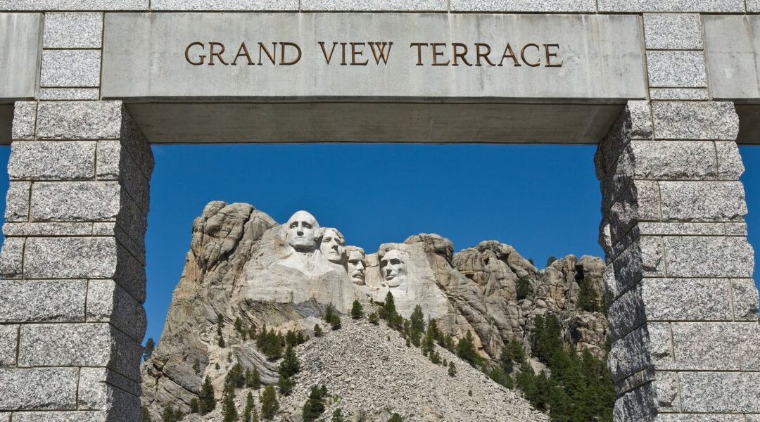 Is Mount Rushmore Worth Visiting? Honest Local Insights